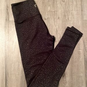 ZYIA Black leopard Light n Tight leggings